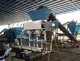 广西黄腐酸钾双工位皮带自动定量包装秤安装现