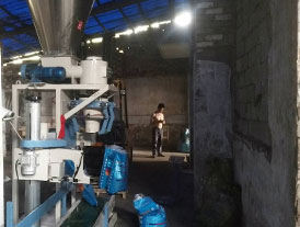 水溶肥,钾肥螺旋定量包装秤安装现场