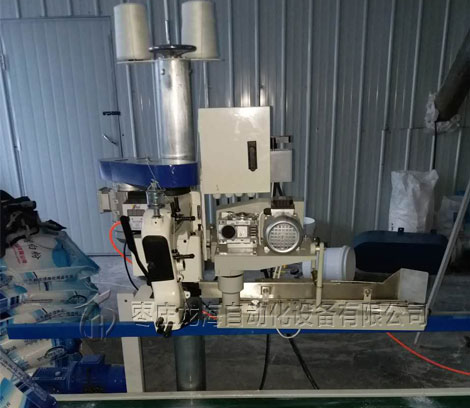 输送缝包一体机